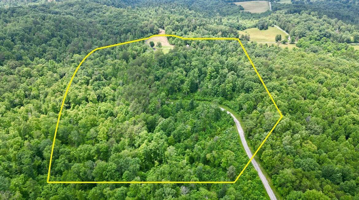 40.7 Acres of Land with Home for Sale in Somerset, Kentucky