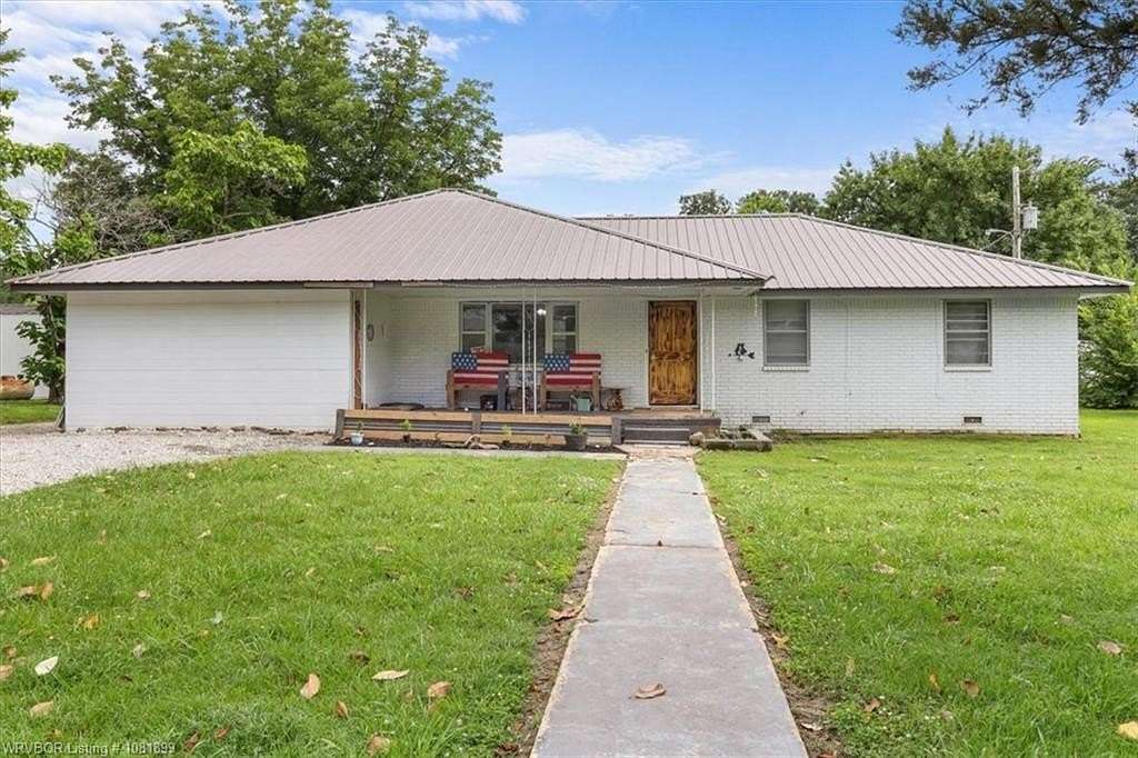 15 Acres of Recreational Land with Home for Sale in Talihina, Oklahoma