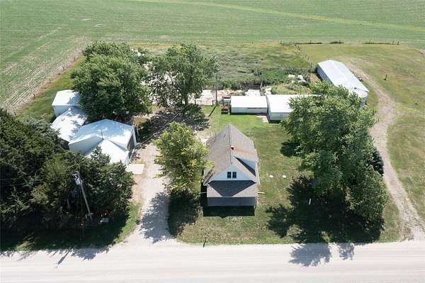 3 Acres of Residential Land with Home for Sale in Reasnor, Iowa