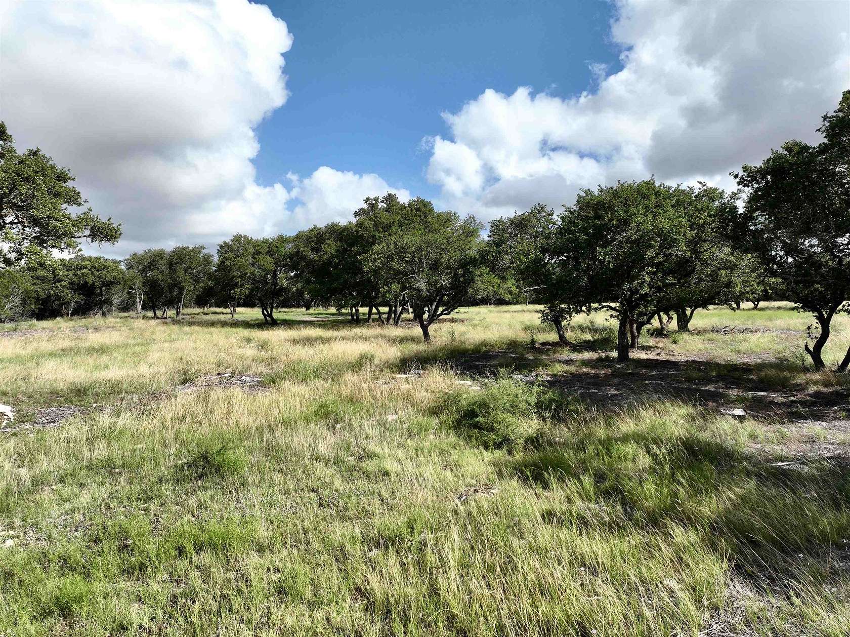 10 Acres of Land for Sale in Lampasas, Texas