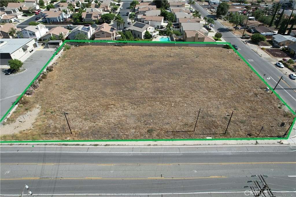 1.38 Acres of Land for Sale in Mentone, California