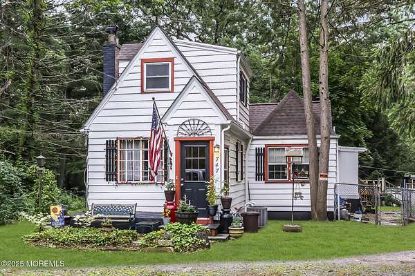 5.34 Acres of Residential Land with Home for Sale in Jackson Township, New Jersey