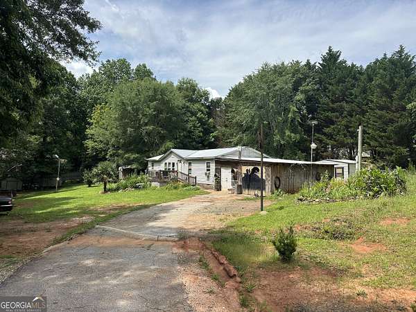 1.75 Acres of Residential Land with Home for Sale in Maysville, Georgia