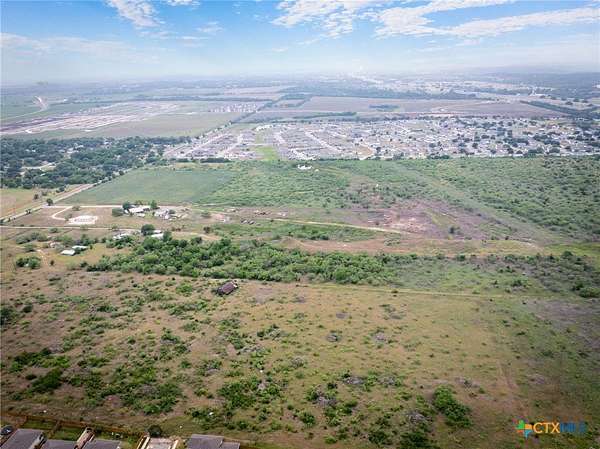 10 Acres of Residential Land for Sale in San Marcos, Texas