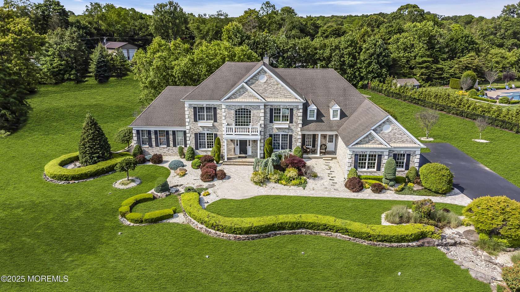 2.38 Acres of Residential Land with Home for Sale in Farmingdale, New Jersey