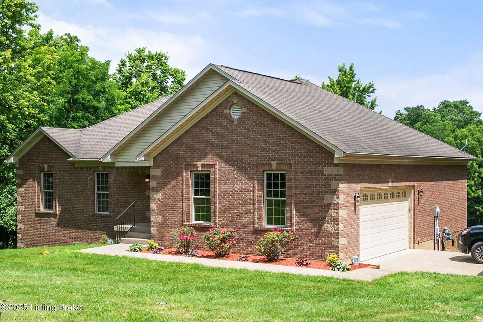 9.6 Acres of Residential Land with Home for Sale in New Castle, Kentucky