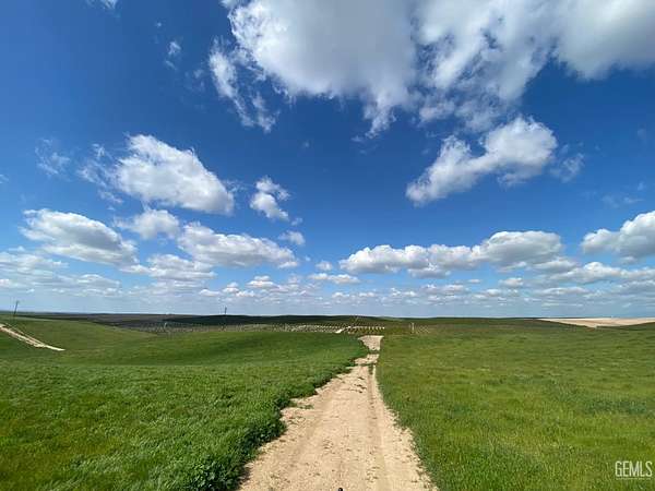 137 Acres of Agricultural Land for Sale in McFarland, California