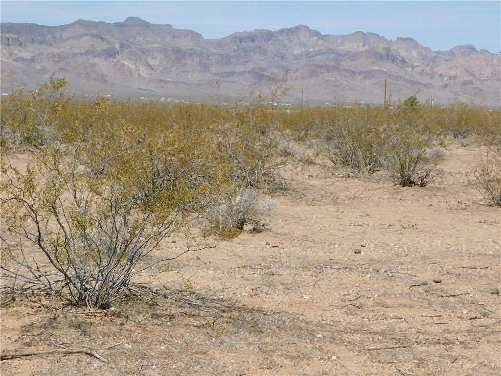 2.22 Acres of Residential Land for Sale in Golden Valley, Arizona