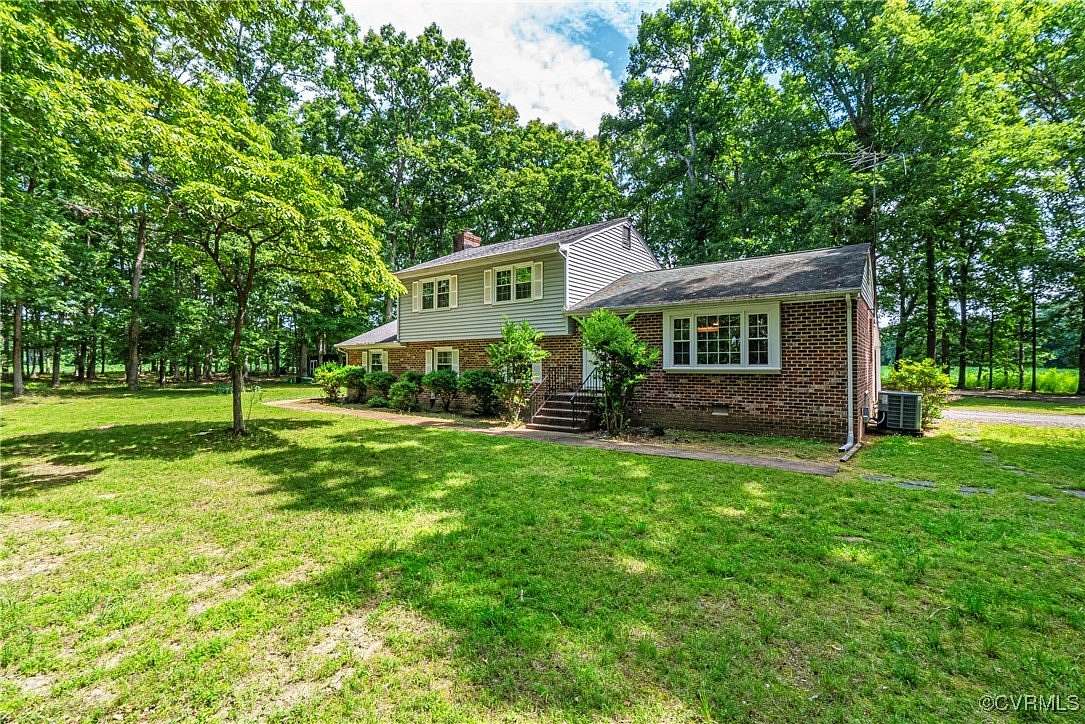 6.64 Acres of Residential Land with Home for Sale in Richmond, Virginia