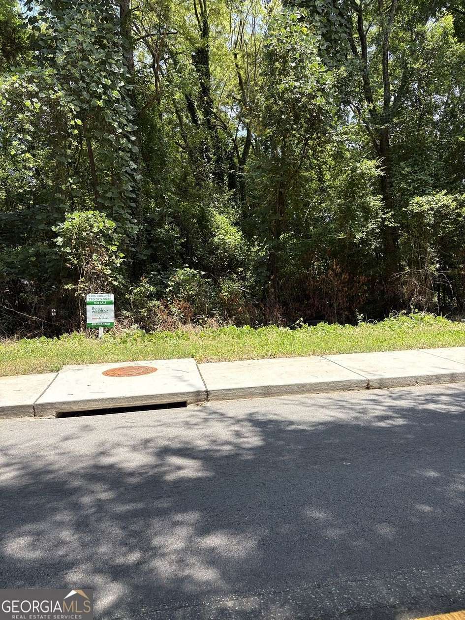 0.09 Acres of Land for Sale in Macon, Georgia