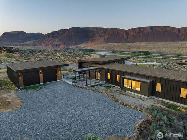 2 Acres of Residential Land with Home for Sale in Malaga, Washington