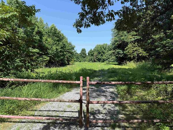 107 Acres of Land for Sale in Millington, Tennessee
