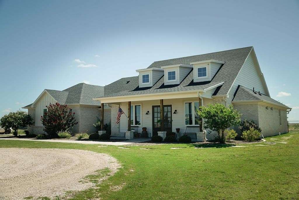 4 Acres of Residential Land with Home for Sale in San Angelo, Texas