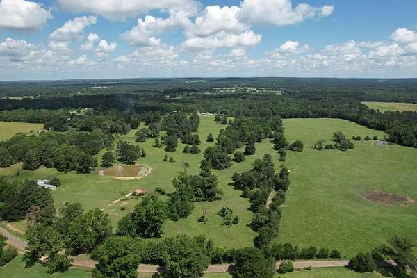 95.4 Acres of Agricultural & Residential Land for Sale in Elkhart, Texas