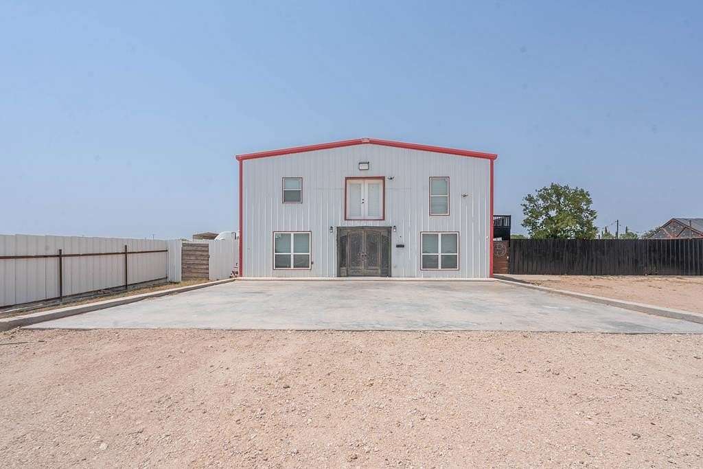 2.35 Acres of Improved Mixed-Use Land for Sale in Midland, Texas