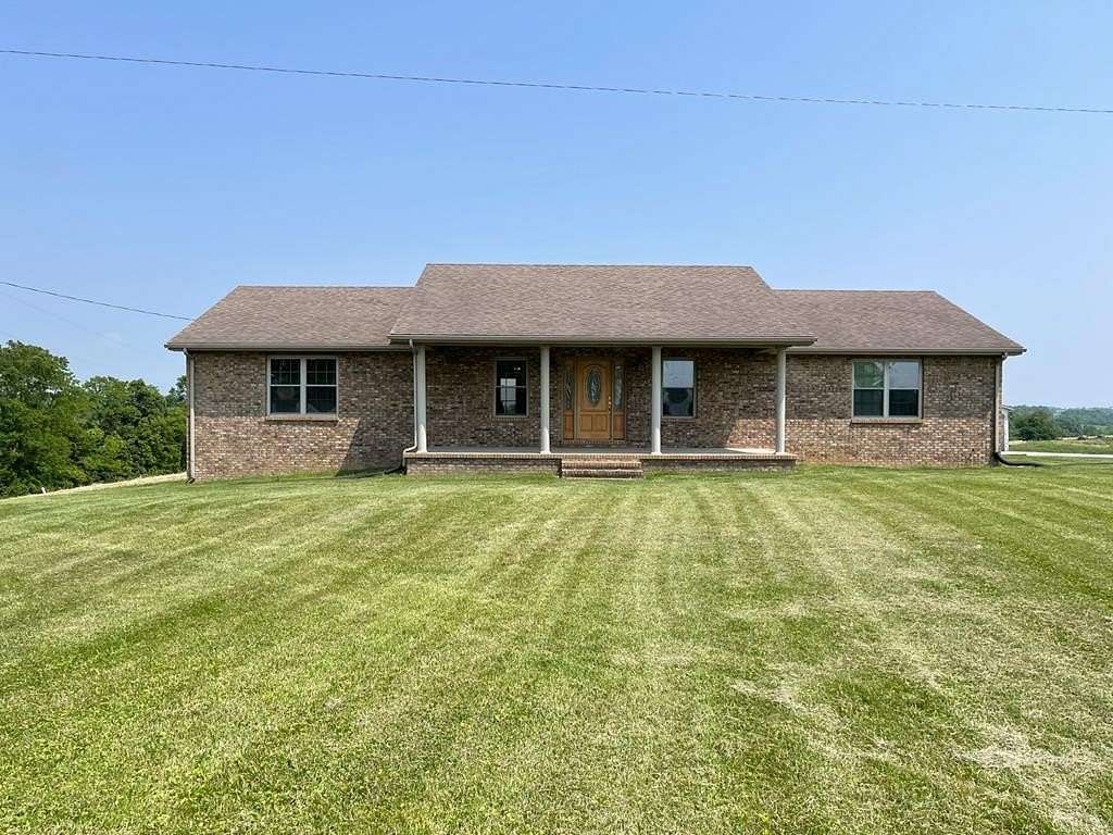 267 Acres of Agricultural Land with Home for Sale in Sharpsburg, Kentucky