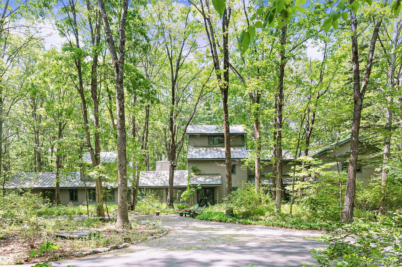 37.7 Acres of Land with Home for Sale in Warwick, New York