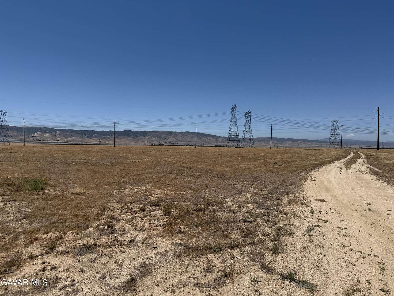 9.1 Acres of Residential Land for Sale in Del Sur, California