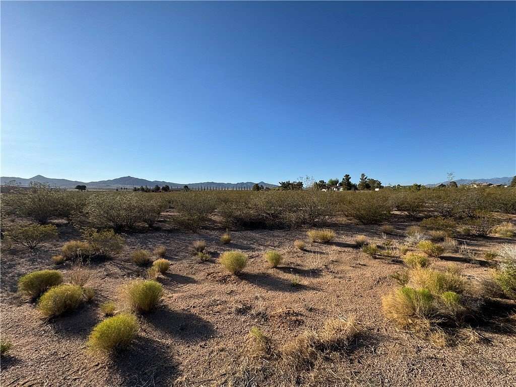 0.25 Acres of Mixed-Use Land for Sale in Kingman, Arizona