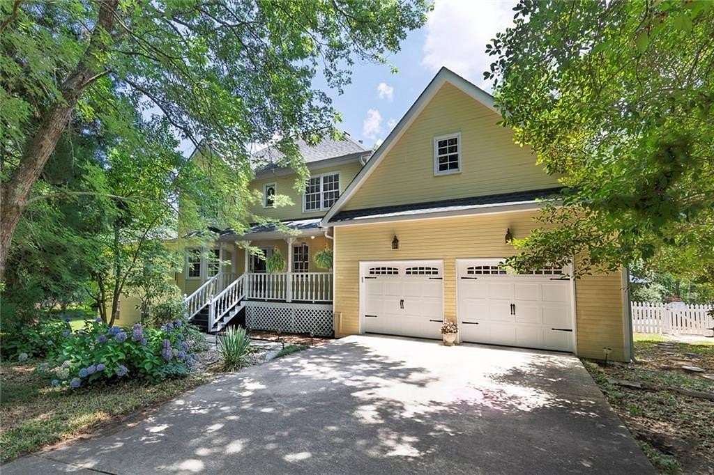 2.5 Acres of Residential Land with Home for Sale in Cumming, Georgia