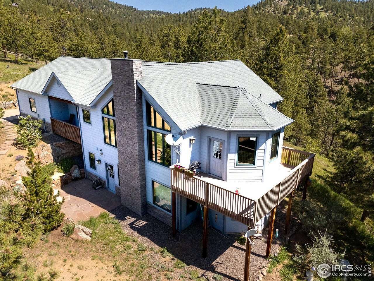 3.13 Acres of Land with Home for Sale in Boulder, Colorado