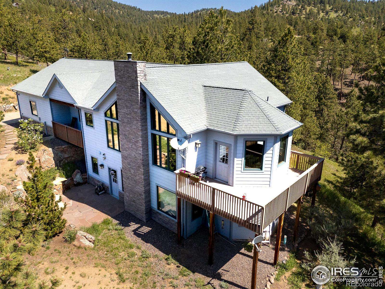 3.13 Acres of Land with Home for Sale in Boulder, Colorado