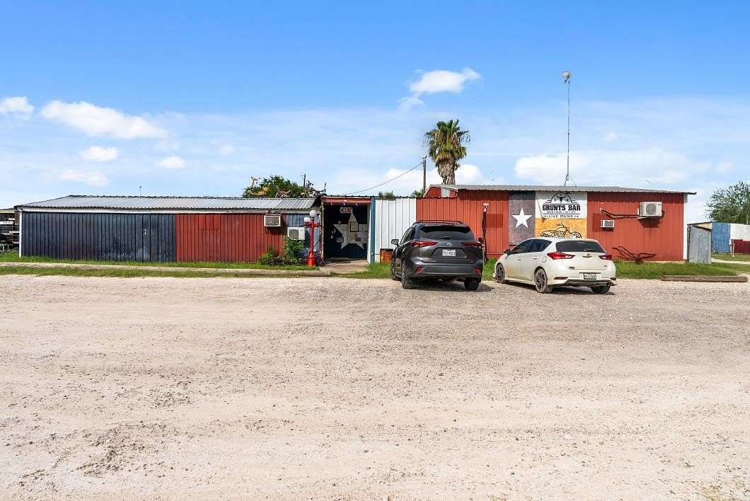 6.7 Acres of Improved Mixed-Use Land for Sale in Sandia, Texas