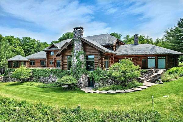 11.5 Acres of Recreational Land with Home for Sale in Watersmeet, Michigan