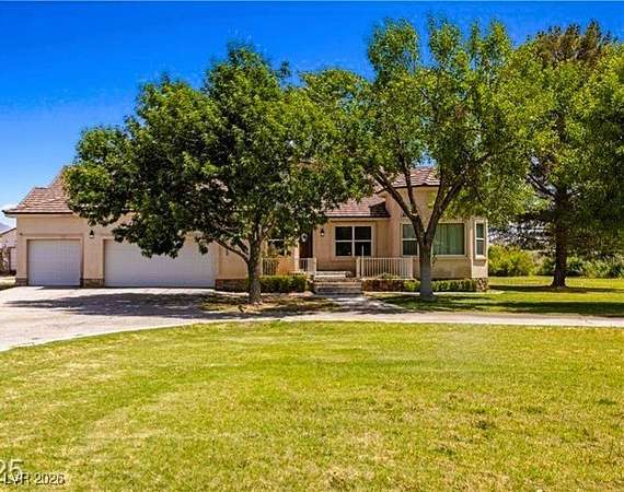 2.1 Acres of Residential Land with Home for Sale in Overton, Nevada