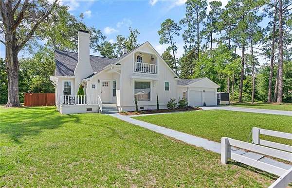 2 Acres of Residential Land with Home for Sale in Jesup, Georgia