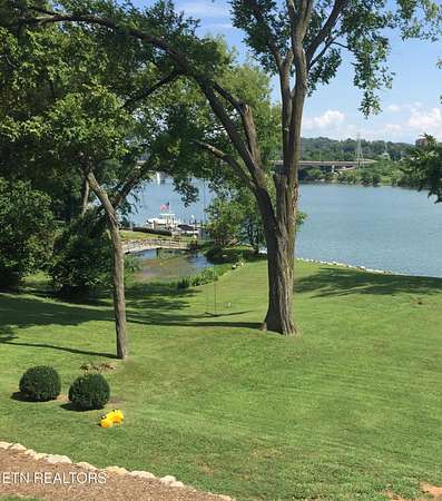 1 Acre of Residential Land for Sale in Knoxville, Tennessee