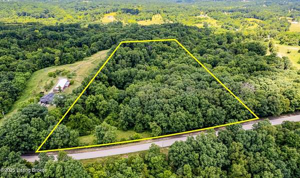10 Acres of Recreational Land for Sale in Frankfort, Kentucky