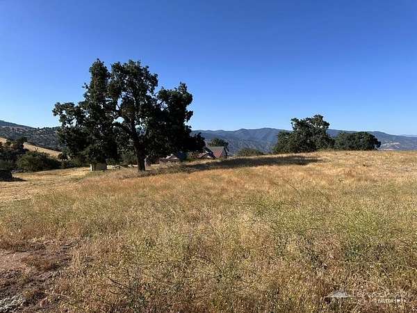 1.2 Acres of Residential Land for Sale in Tehachapi, California