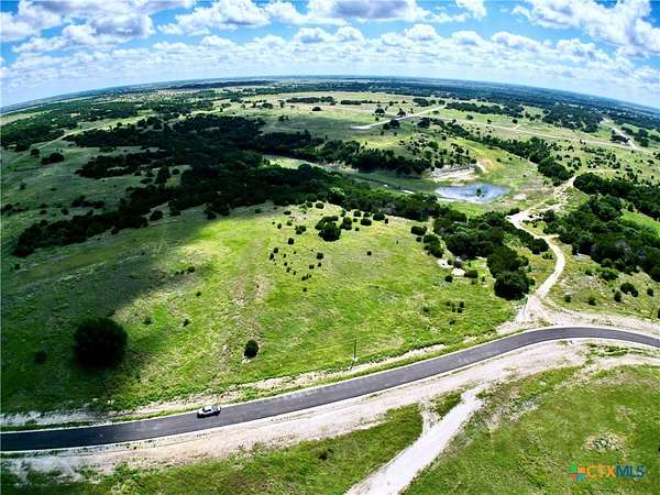 5 Acres of Land for Sale in Oglesby, Texas