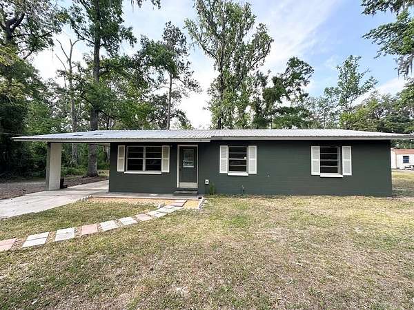 2.5 Acres of Residential Land with Home for Sale in Old Town, Florida