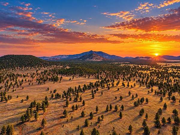 100 Acres of Land with Home for Sale in Paulden, Arizona