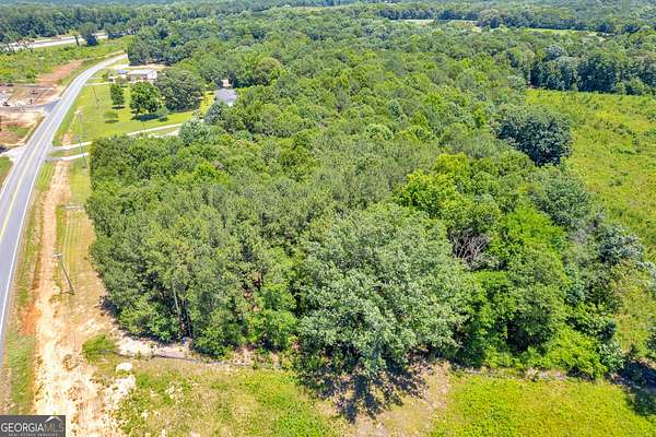 2 Acres of Commercial Land for Sale in Carnesville, Georgia