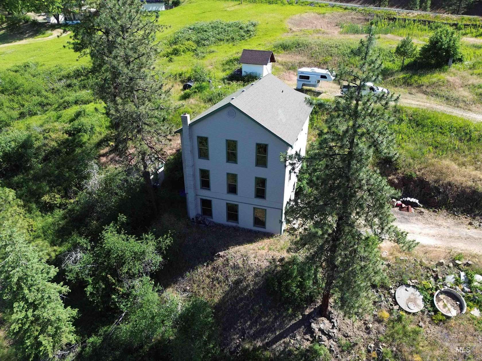 4 Acres of Residential Land with Home for Sale in Kamiah, Idaho