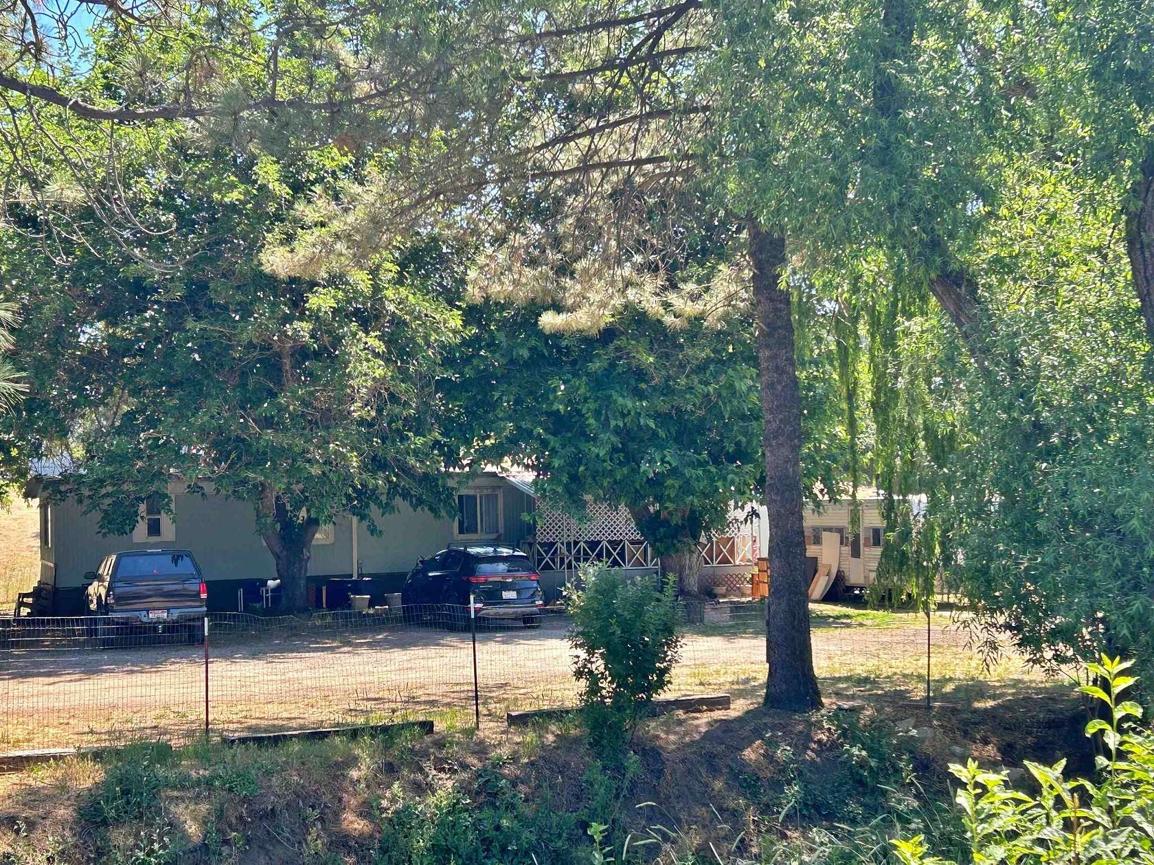 0.5 Acres of Land for Sale in Yreka, California