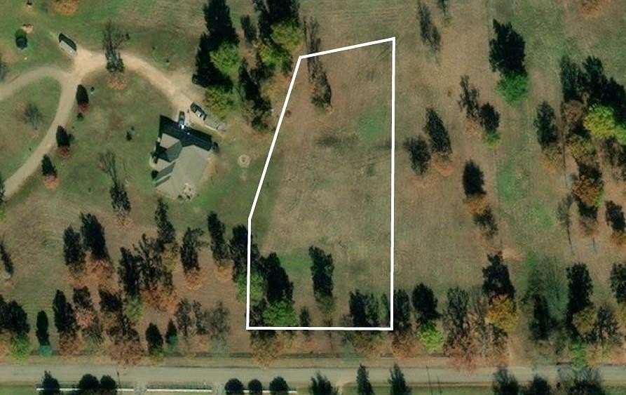 1.2 Acres of Residential Land for Sale in Pittsburg, Texas