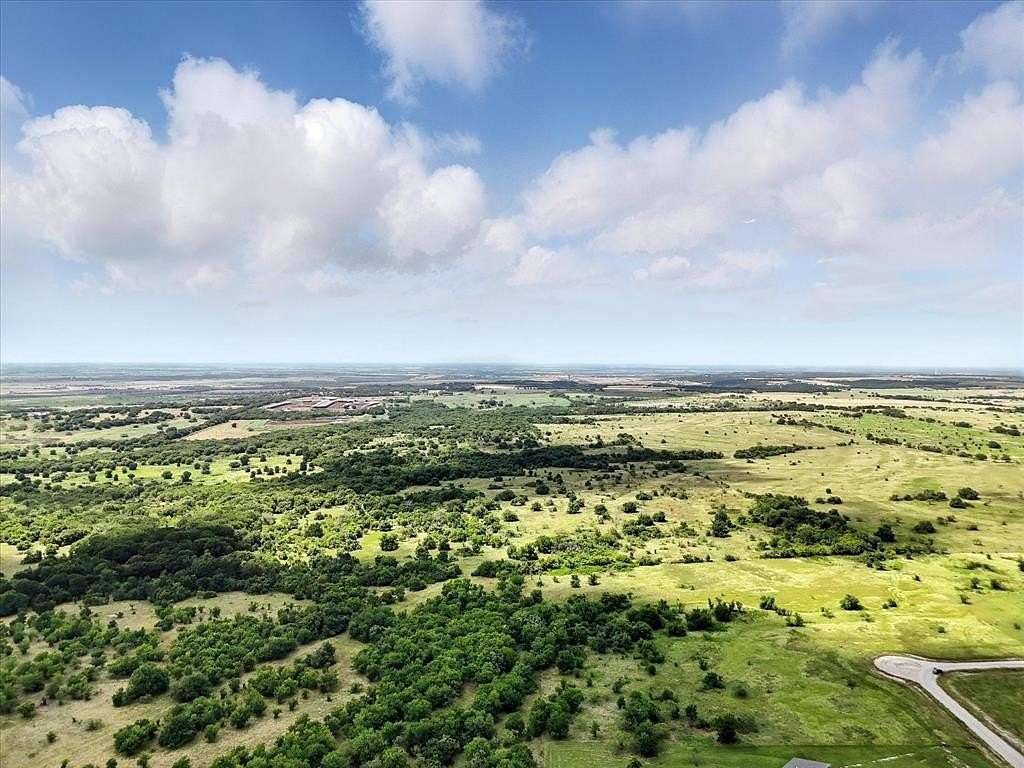 2 Acres of Residential Land for Sale in Itasca, Texas