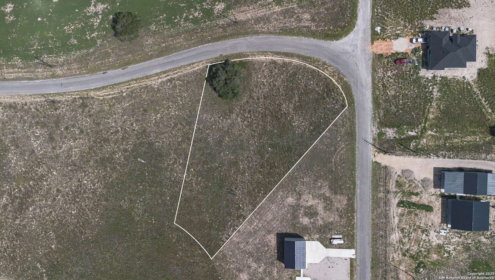 1 Acre of Residential Land for Sale in La Vernia, Texas