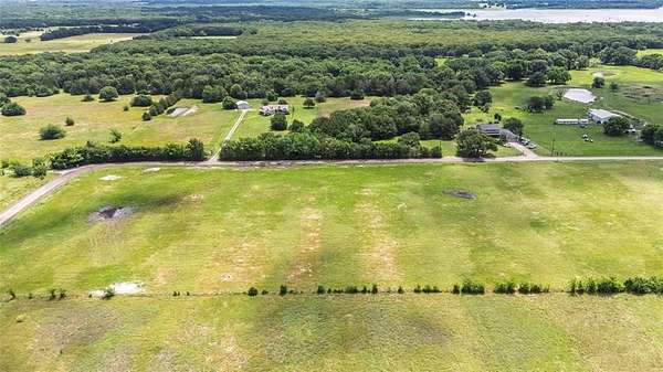 1.35 Acres of Residential Land for Sale in Quinlan, Texas