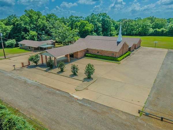 2.42 Acres of Commercial Land for Sale in Palestine, Texas