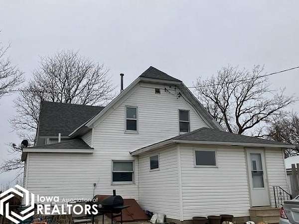 6 Acres of Residential Land with Home for Sale in Thornton, Iowa
