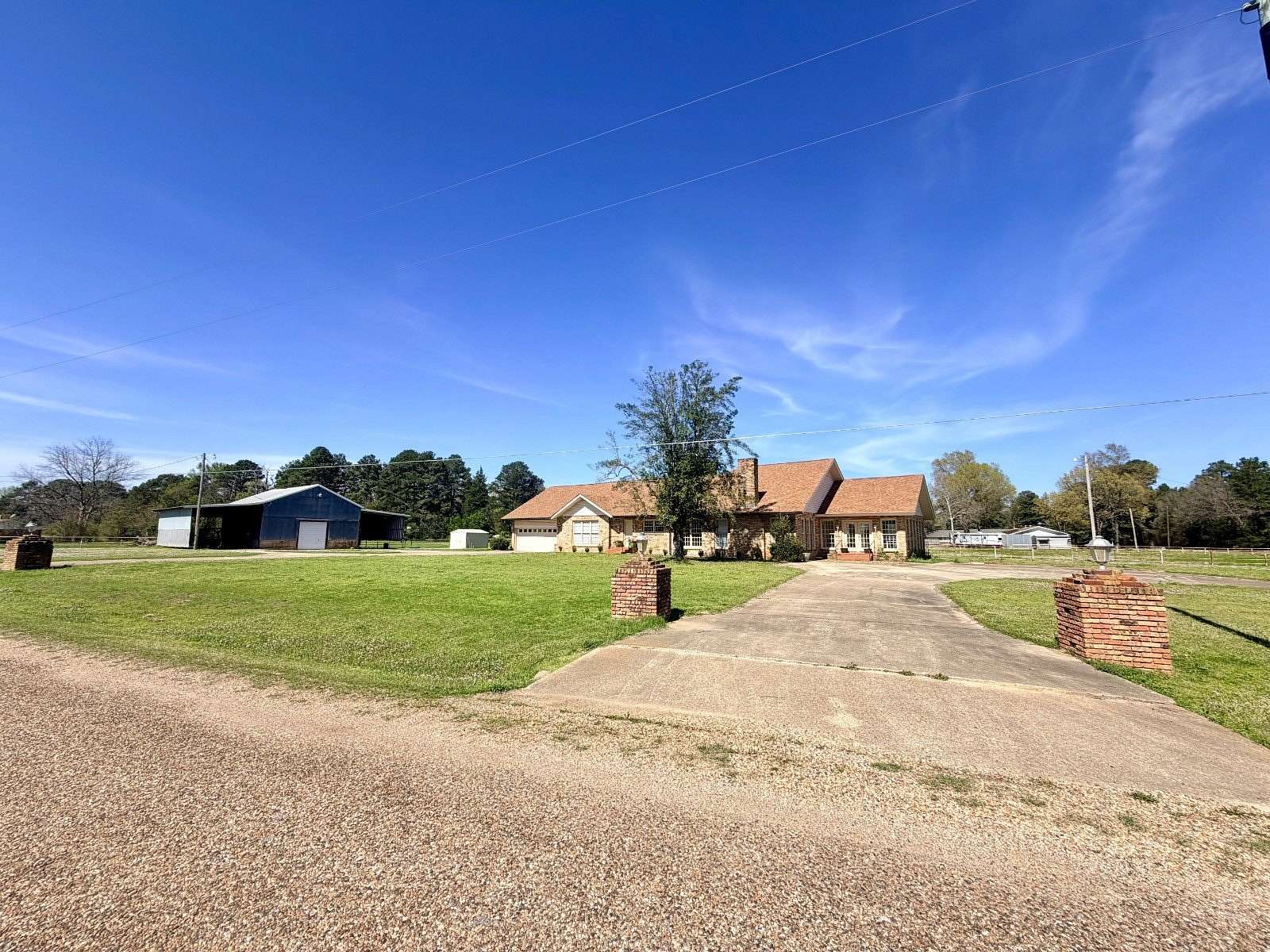 5 Acres of Land with Home for Sale in Ashdown, Arkansas