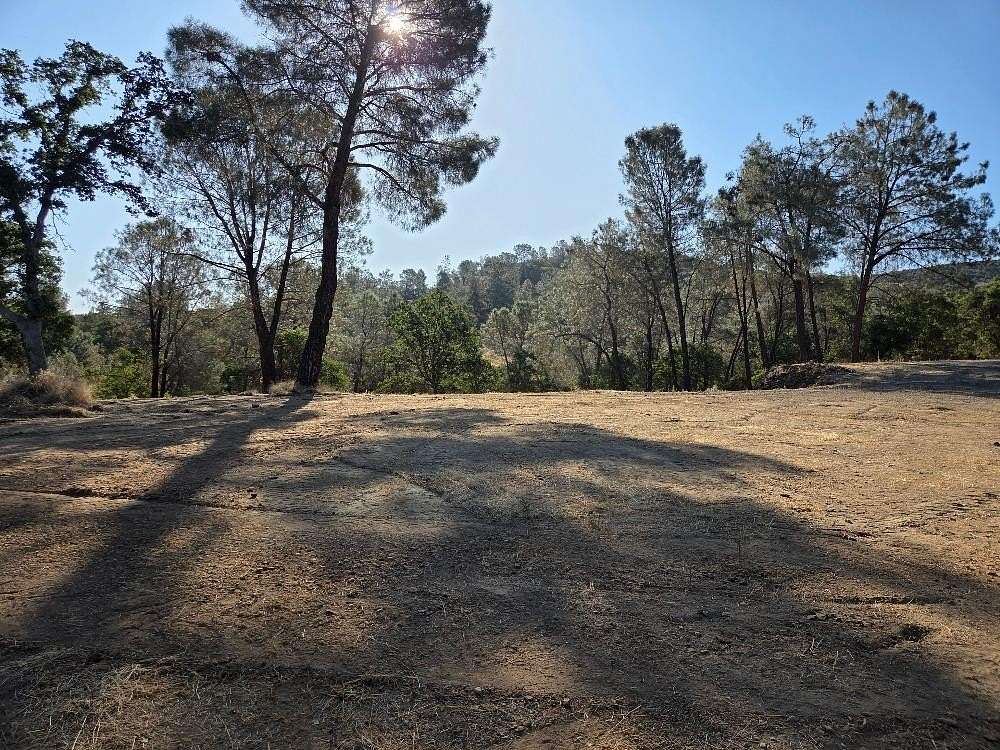 5 Acres of Residential Land for Sale in Campo Seco, California