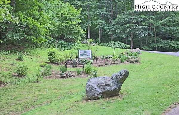 1 Acre of Land for Sale in Banner Elk, North Carolina