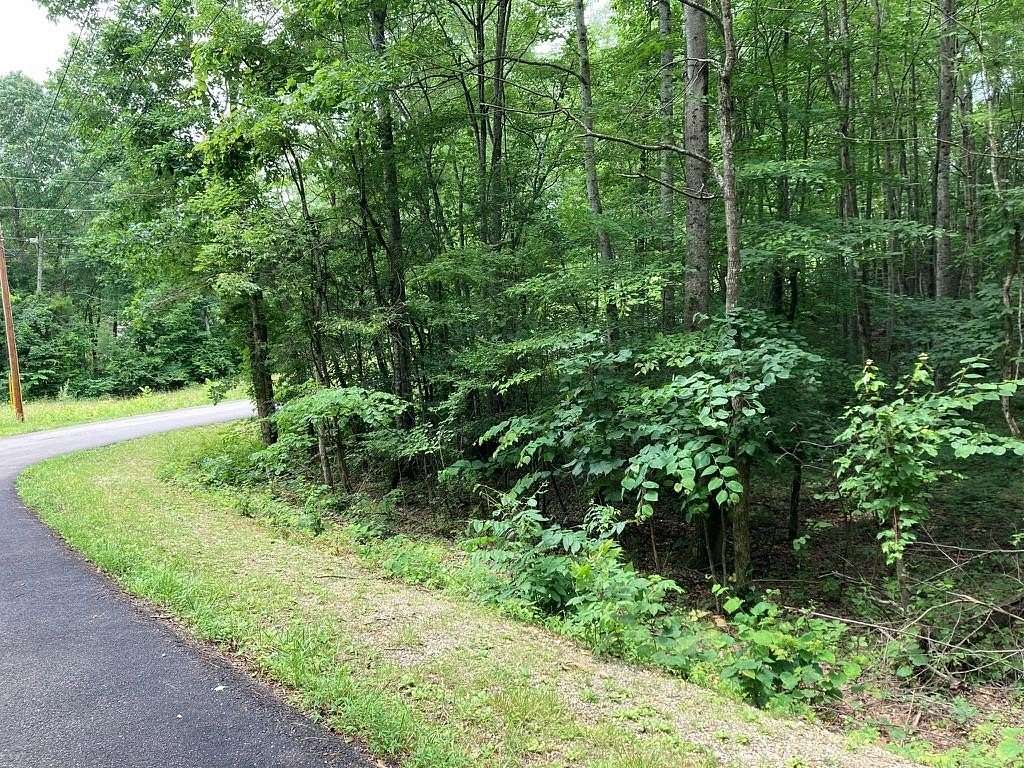 0.93 Acres of Residential Land for Sale in Cookeville, Tennessee