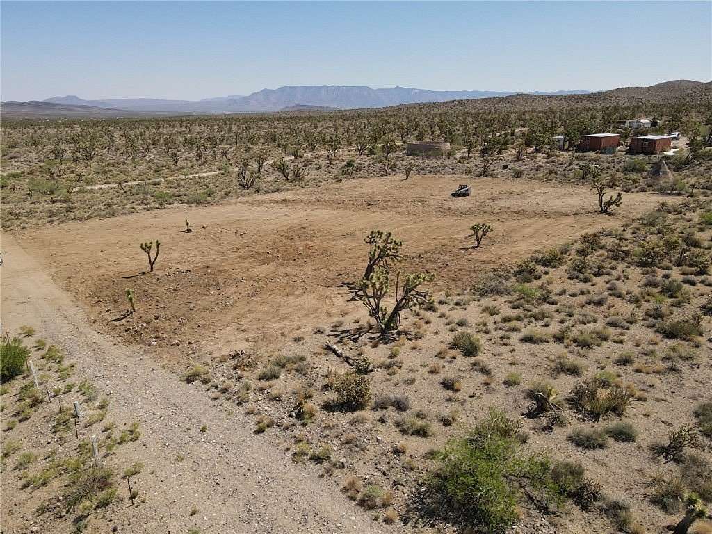 1 Acre of Residential Land for Sale in Dolan Springs, Arizona
